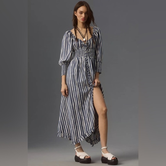 Anthropologie Dresses & Skirts - Anthropologie Long-Sleeve Sweetheart Midi Dress Size Medium NWT